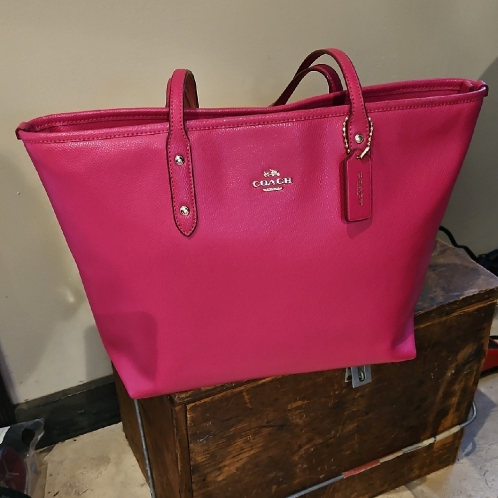Coach Fuchsia Leather Tote